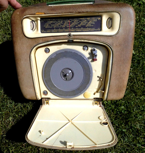 Altes radio plattenspieler - altes,